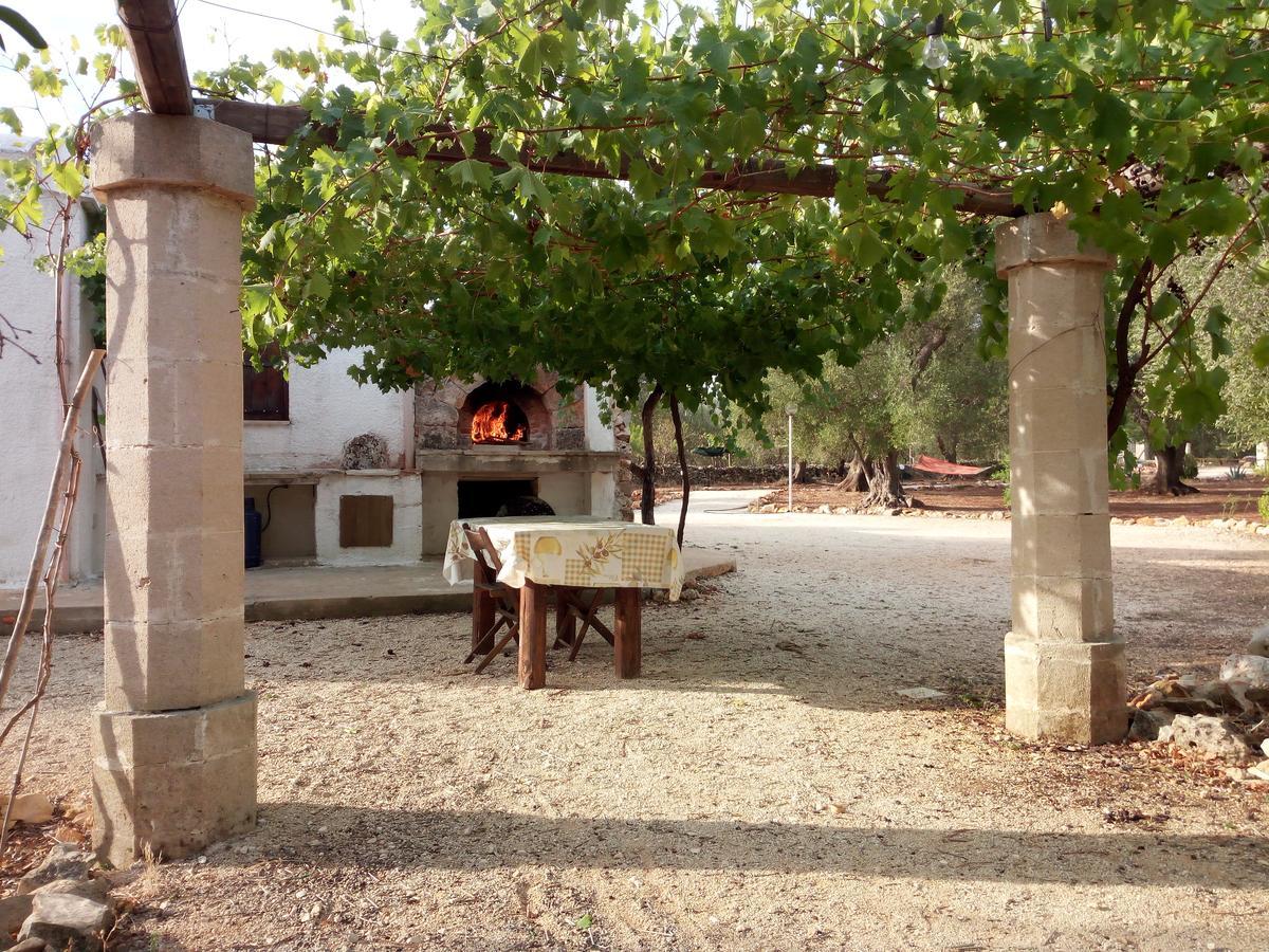 فيلا سان فيتو دي نورمانيفي Trulli Monte Madre المظهر الخارجي الصورة